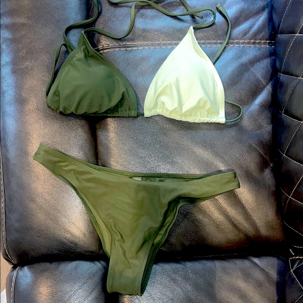 Two-Tone Green Bikini Set 💚